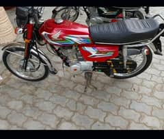 honda 125 2023 excellent condition (0317.4856780)