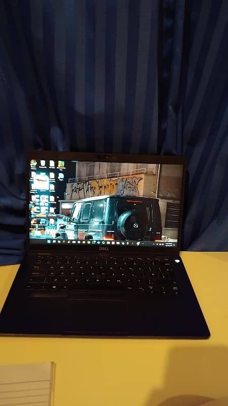 Dell latitude 5400 Laptop 3