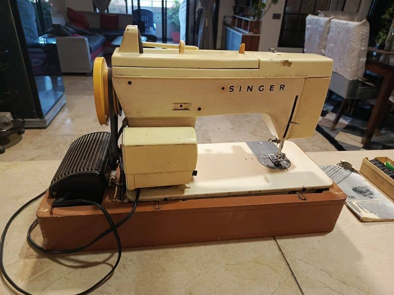 Singer 1288 swewing machine 4