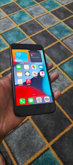 i phone 7plus non PTA 10 by 10 condition