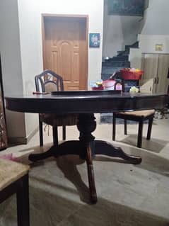 Dining Table with 4 seats