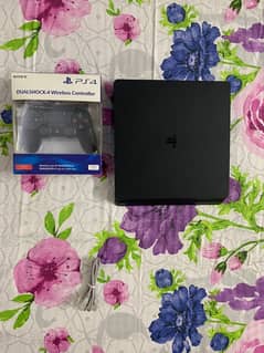 PS 4 Slim FOR SALE