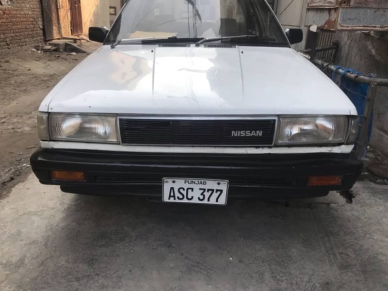 Nissan Sunny 1987 3