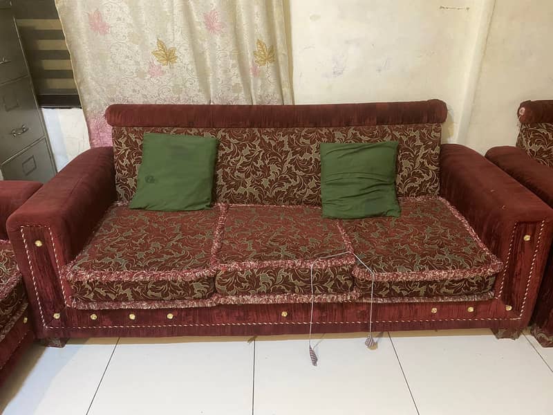 urgent sell sofa set 5 sitter sofa set 0