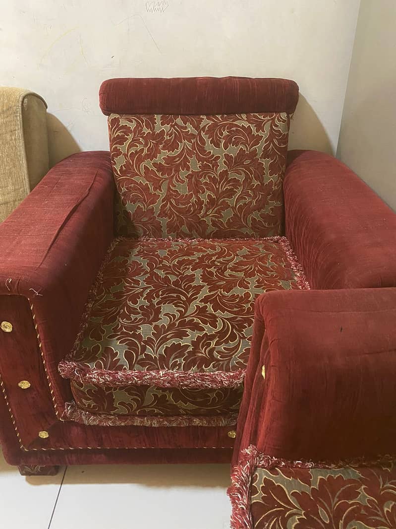 urgent sell sofa set 5 sitter sofa set 2