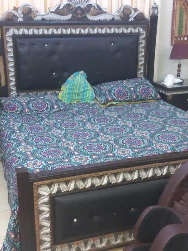 King bed with side table 0