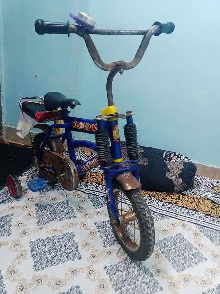 Cycle 1 year use good condition no any falt 1