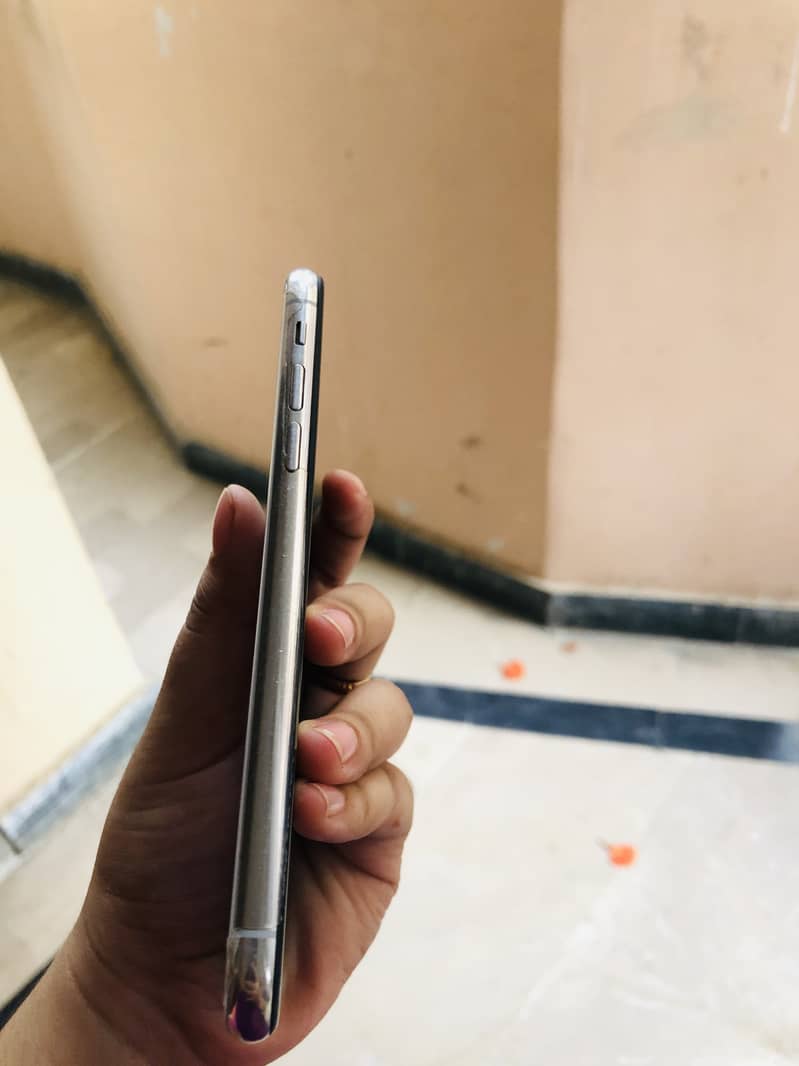 Iphone X with box 3