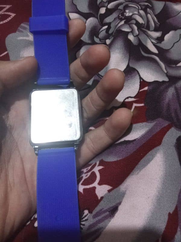 led watch 2