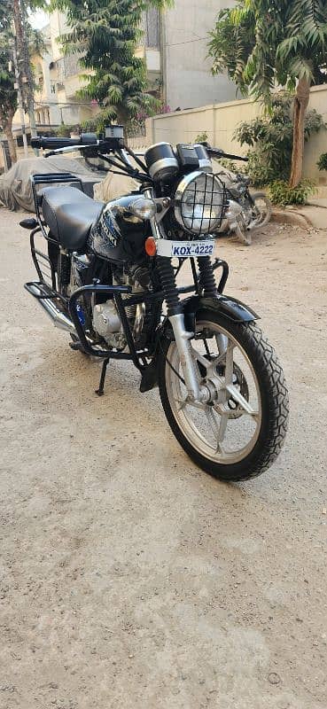 Suzuki GS 150 SE 5