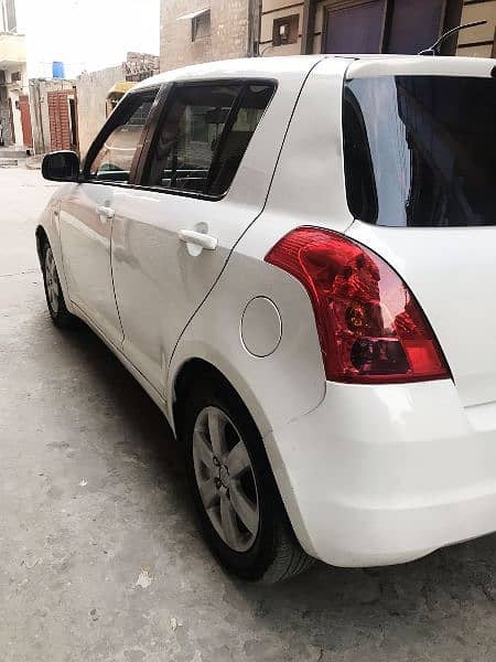 Suzuki Swift 2012 3