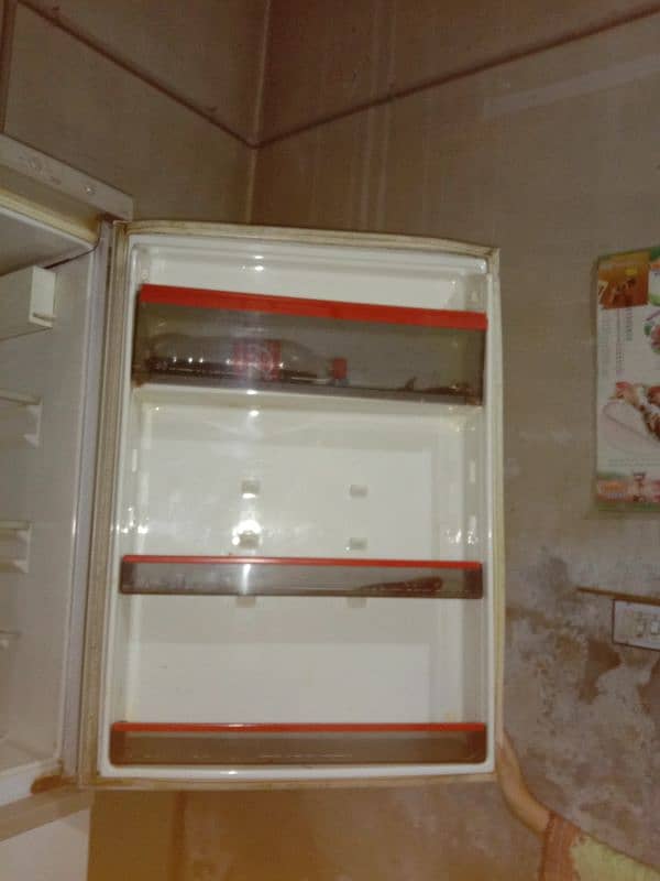 Mitsui fridge available for sale 4