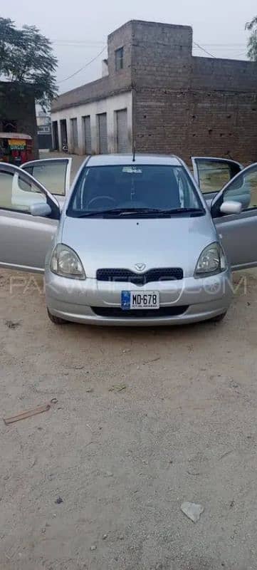 Toyota Vitz 2001 8