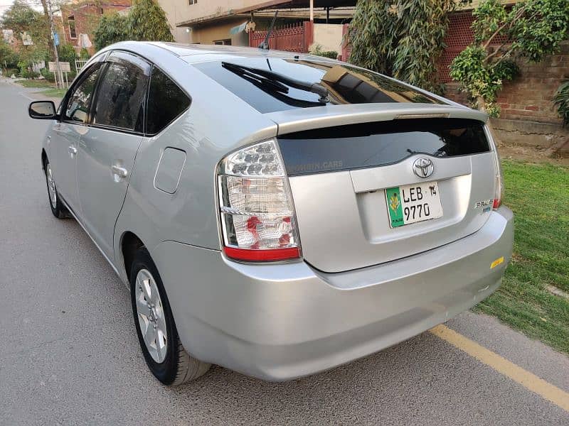 Toyota Prius 2010 3