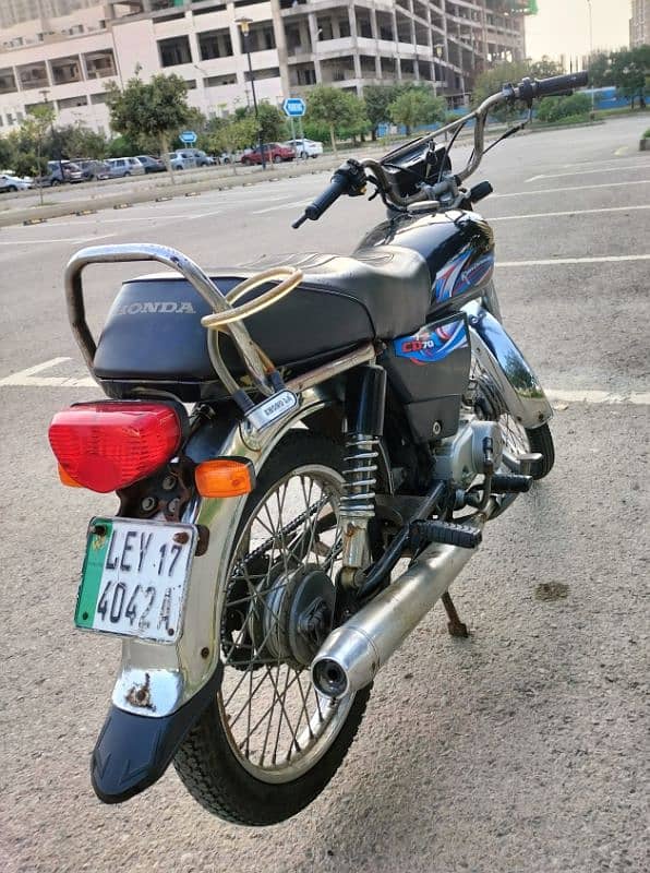 Metro 70 cc 6