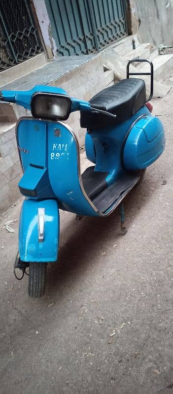 piaggio vespa good condition 03089567278 9