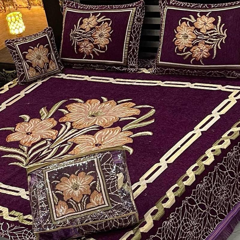 4 Pcs Velvet Jacquard Embroidered Double Bedsheet 0