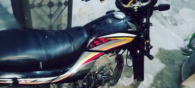 Honda Dream 125  2014 Model Good condition location Mandi Sadiq Gunj