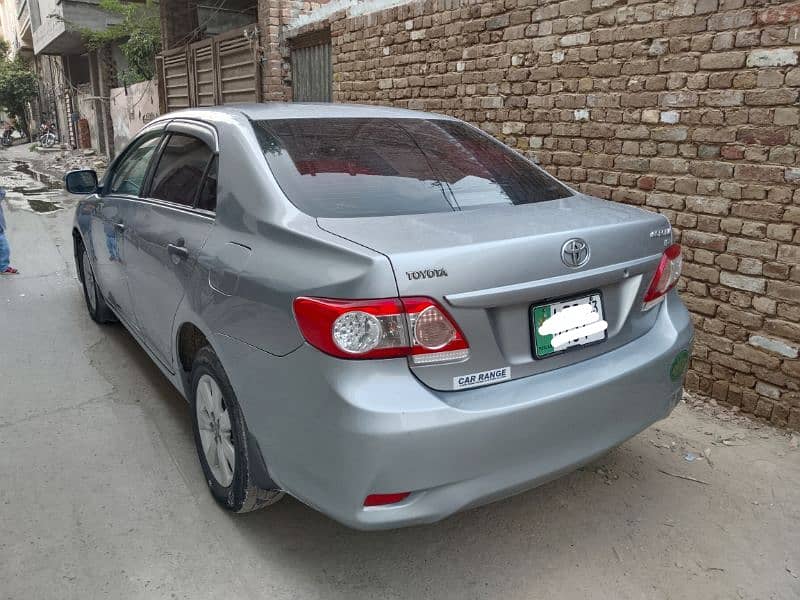 Toyota Corolla GLI 2013 5