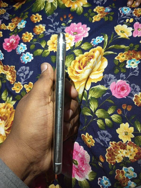 I Phone X 256GB PTA Approved 3