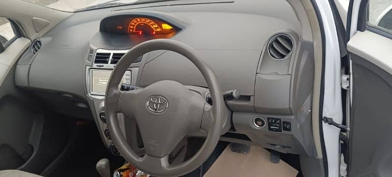 toyota vitz 2009 7