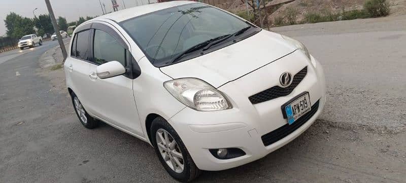 toyota vitz 2009 8