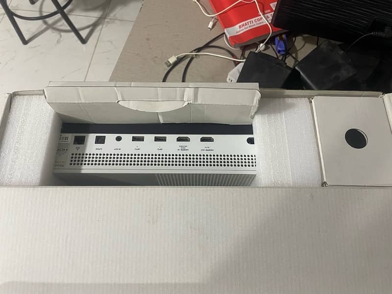 Xbox one s 1 tb with two controllers 13