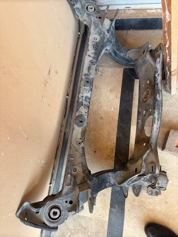 rear subframe of toyota Cresta/mark2/chaser x90 0