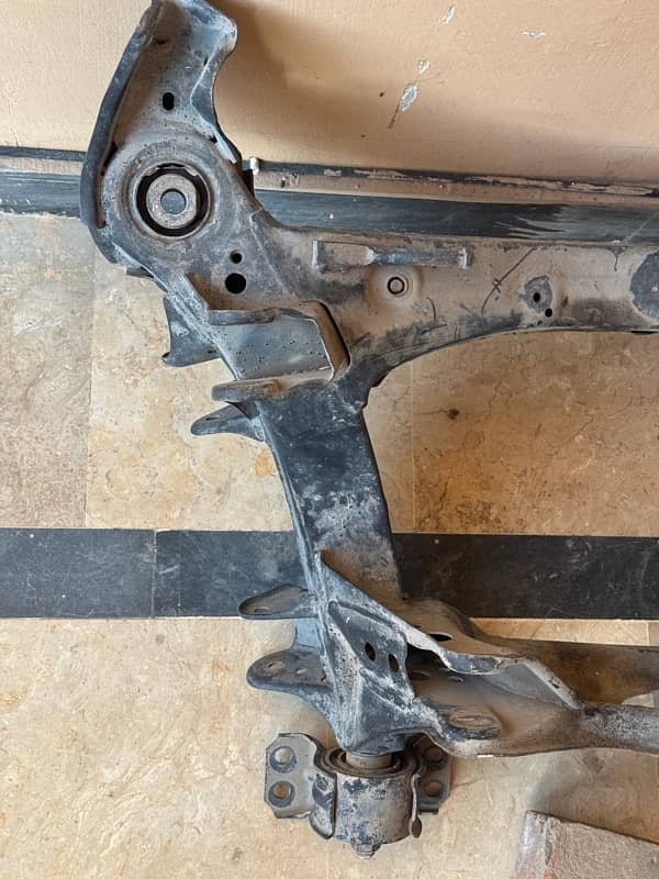 rear subframe of toyota Cresta/mark2/chaser x90 1