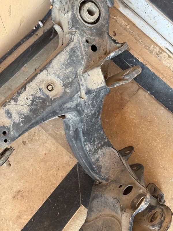 rear subframe of toyota Cresta/mark2/chaser x90 2