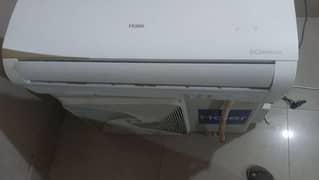 haier DC inverter hear and cool 1 ton urgent sale