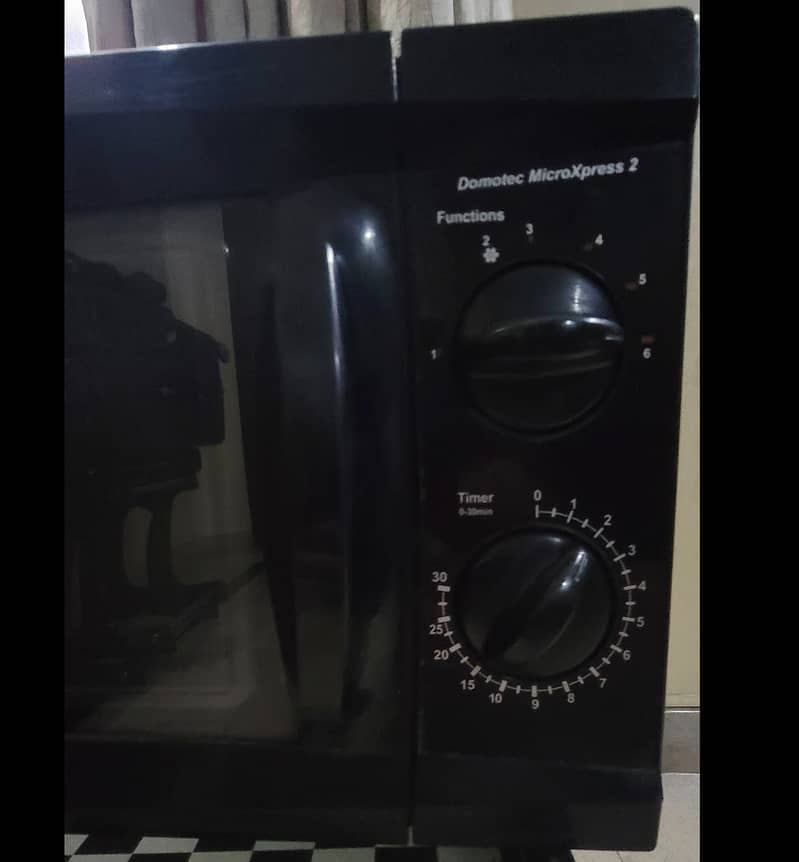 Orient Microwave Oven 1