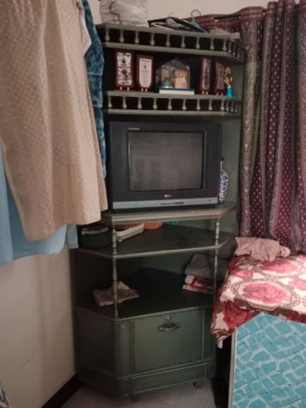 tv trolley and dressing table for sale 2