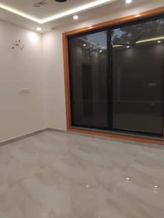 Three bedroom unfurnished ( upper portion ) available for rent in E-11 Islamabad