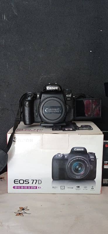 Canan 77D dSLR 10