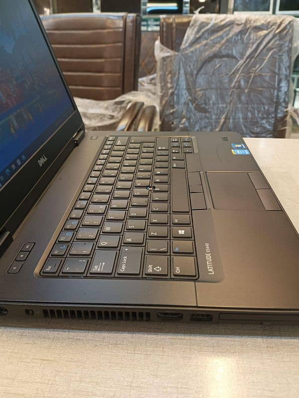 DELL LAPTOP 7