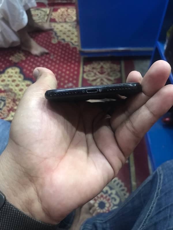 i phone 7 plus full lush condition only pennel change vibrater working 1