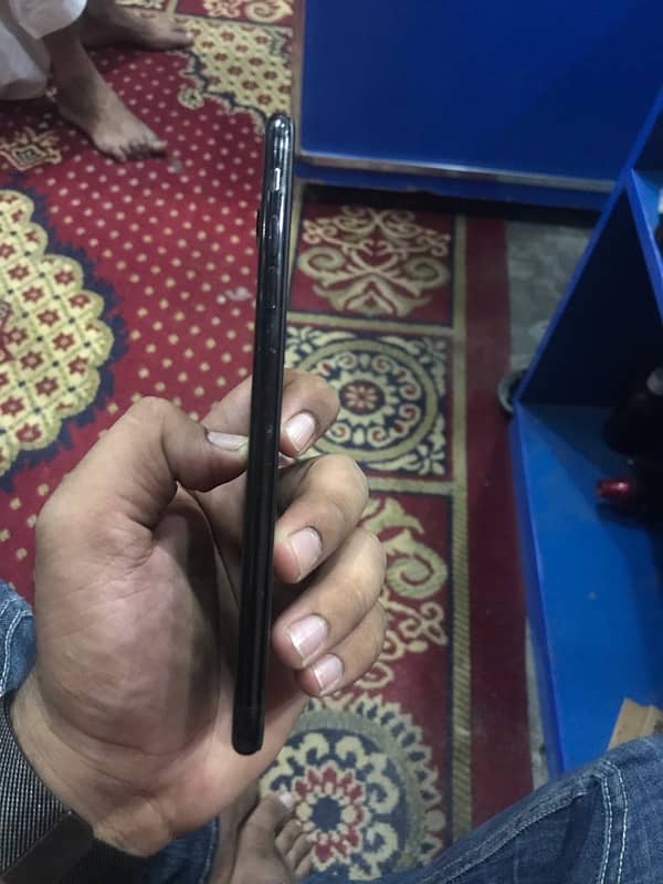 i phone 7 plus full lush condition only pennel change vibrater working 3