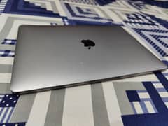 MacBook Pro 13 inch (2017) | 8 GB / 256 GB