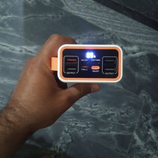 Sovo 30,000 mah power bank 1