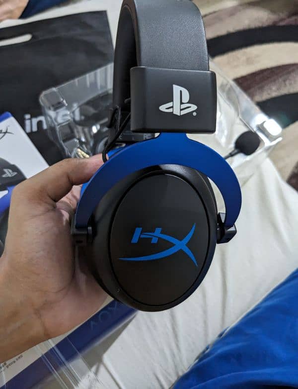 Hyperx cloud PS4 Gaming Handset 2