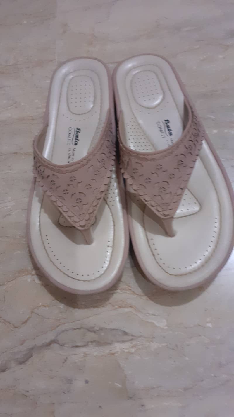 Ladies chappals (Size 38) 1