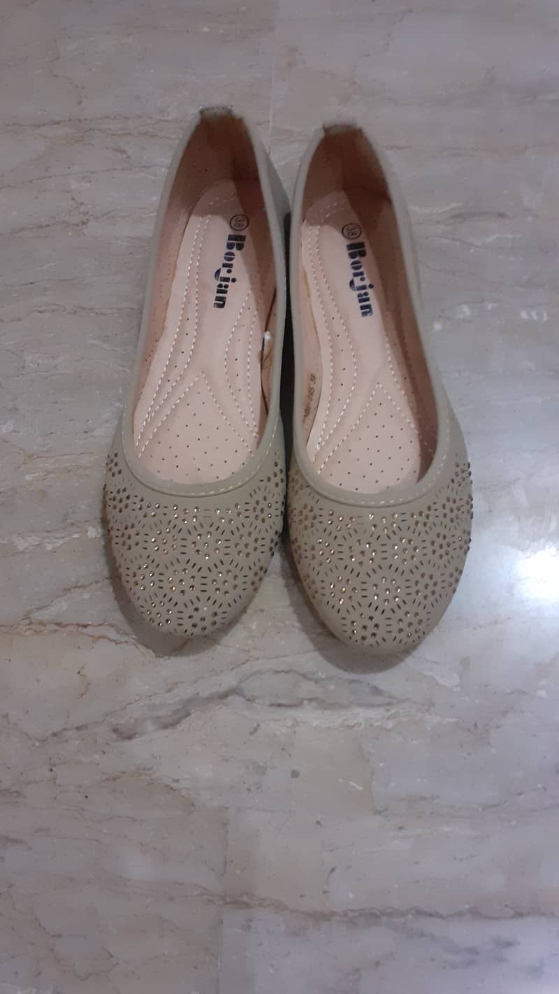 Ladies chappals (Size 38) 5