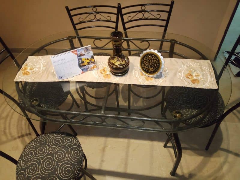 Dinning Table Iron with Chairs 2