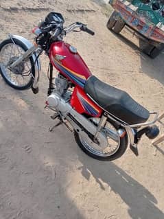 125cg Bike Available buyers contact me