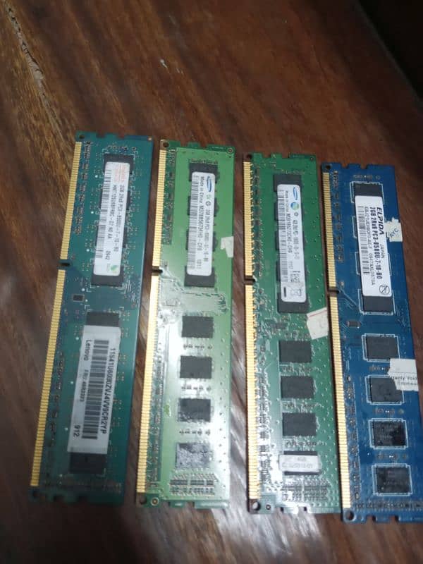 DDR3 branded RAM 4GB, 2GB total 10 GB 0