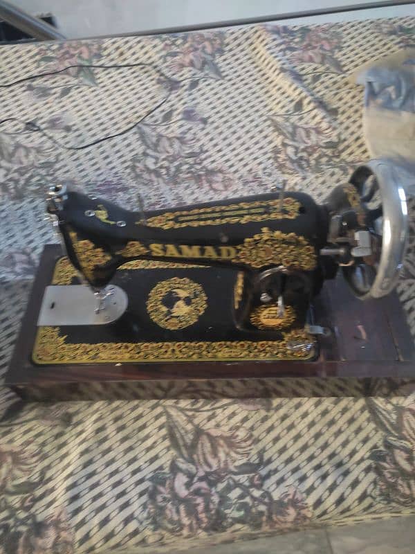 samad brand sewing machine with handle and motor 3