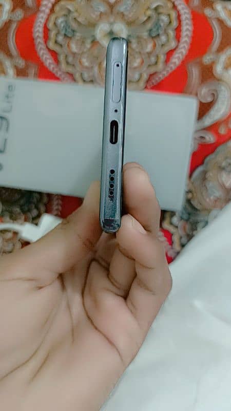 vivo v40light. 3016942469 4