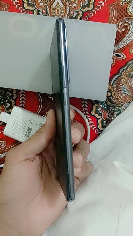 vivo v40light. 3016942469 5