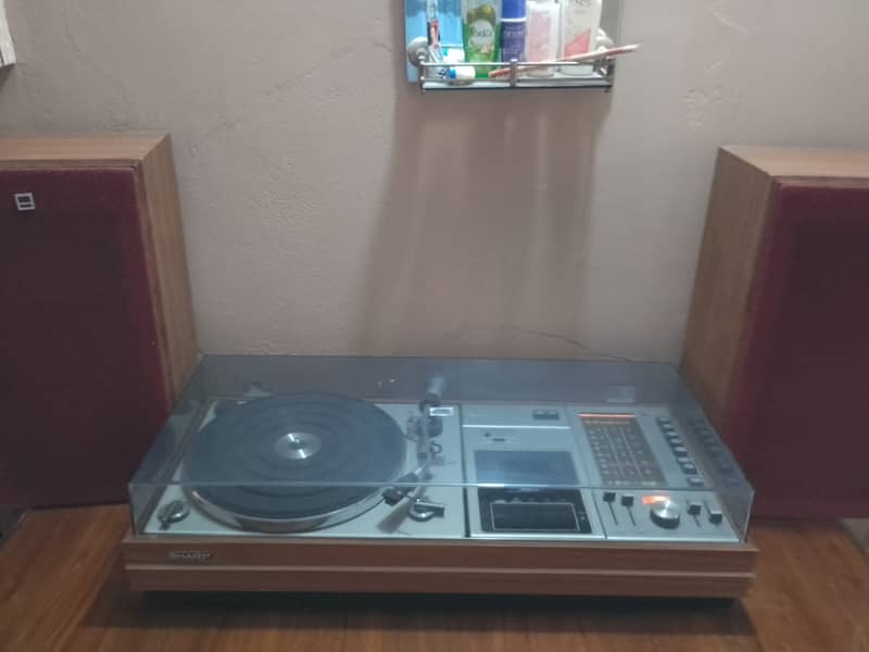 Sharp Record player 3